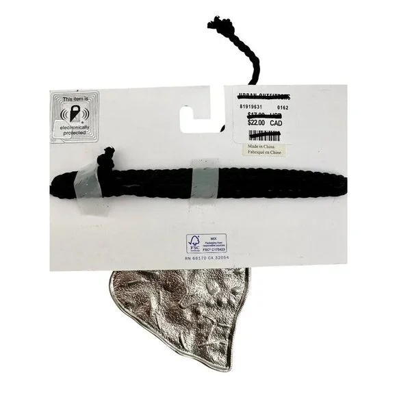 Urban Outfitters Silver Heart Pendant Necklace With Black Cord - Picture 4 of 4